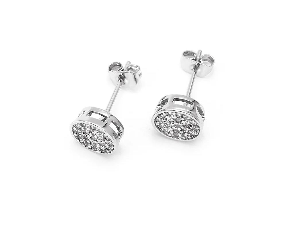 Brinco circulo plano cravejado